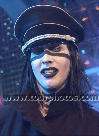 123100mtvnewyears5-015-lg.jpg